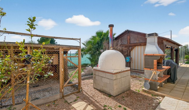Resale - Finca - Crevillente