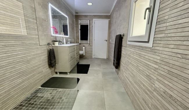 Begagnad - Villa - Cabo Roig