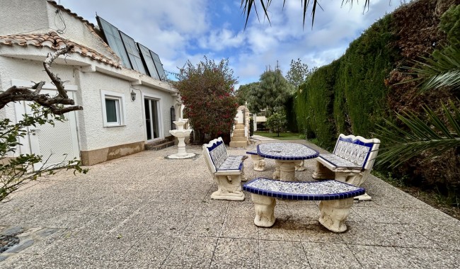 Begagnad - Villa - Cabo Roig