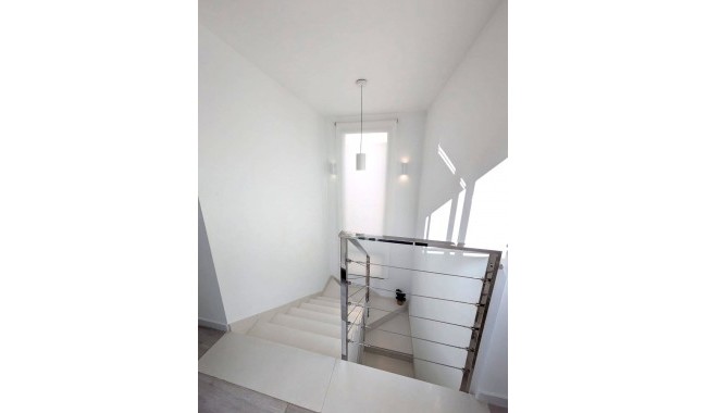 Resale - Villa - Cabo Roig