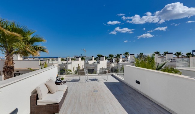 Resale - Villa - Cabo Roig