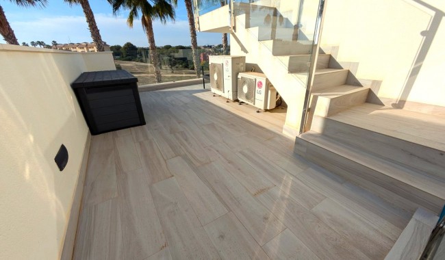 Resale - Villa - Cabo Roig