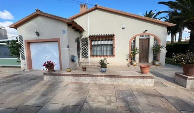 Brukt - Villa - Cabo Roig