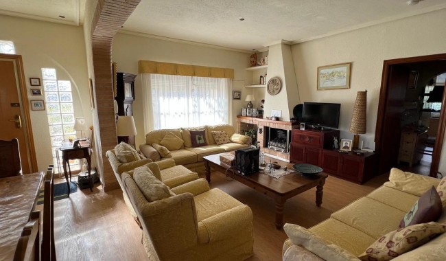 Brukt - Villa - Cabo Roig