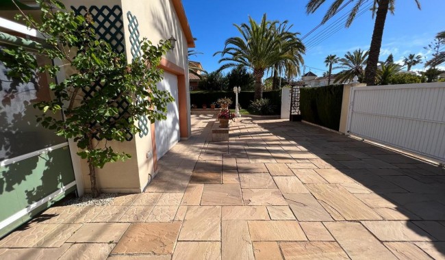 Brukt - Villa - Cabo Roig