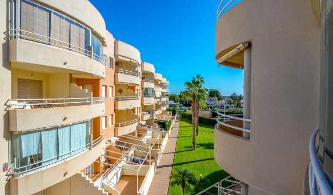 Resale - Apartment - Orihuela Costa - Altos de Campoamor