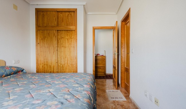 Resale - Apartment - Torrevieja - Parque de Las Naciones