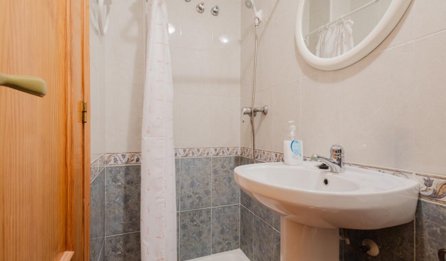 Resale - Apartment - Torrevieja - Parque de Las Naciones