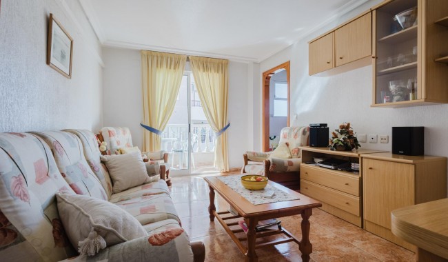 Resale - Apartment - Torrevieja - Parque de Las Naciones