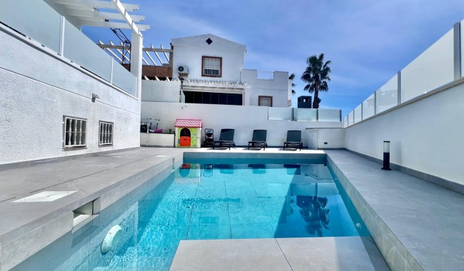 Villa - Resale - San Miguel de Salinas - Las filipinas