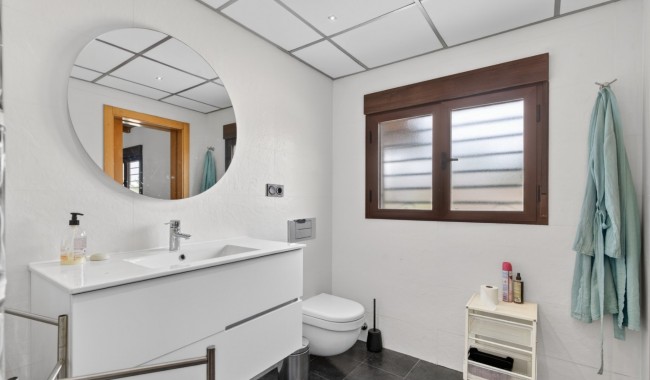 Resale - Villa - Santa Pola