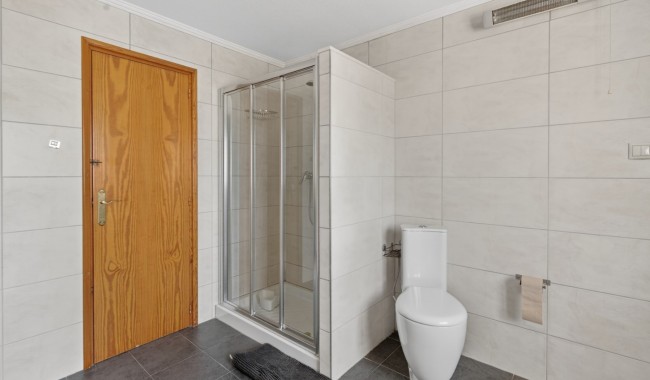 Resale - Villa - Santa Pola