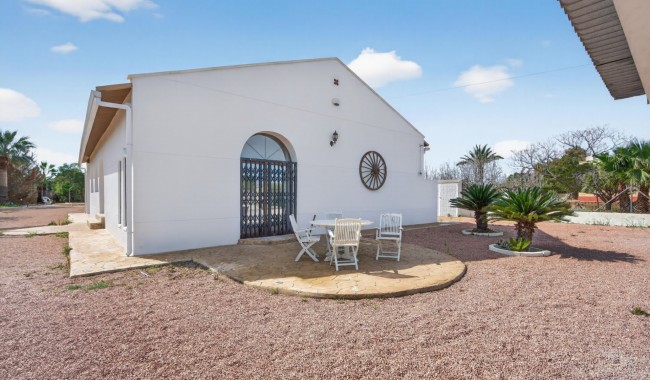 Resale - Villa - Santa Pola