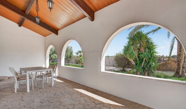 Resale - Villa - Santa Pola