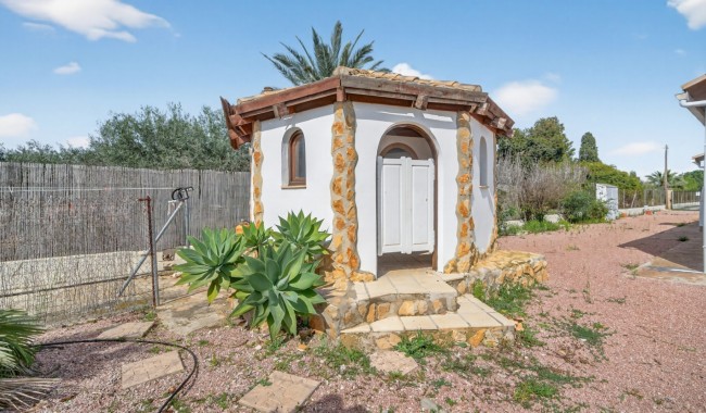 Resale - Villa - Santa Pola