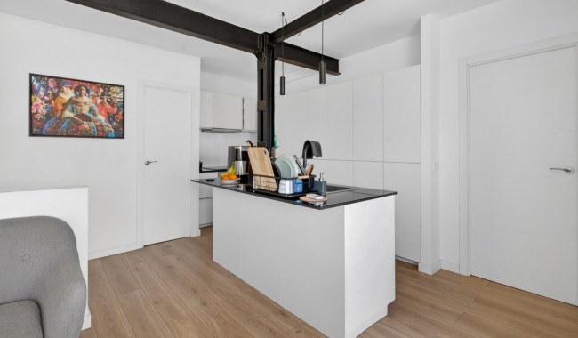 Resale - Apartment - Alicante - Center