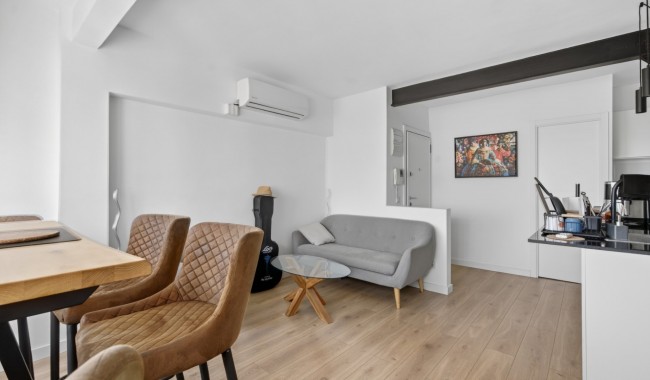 Resale - Apartment - Alicante - Center