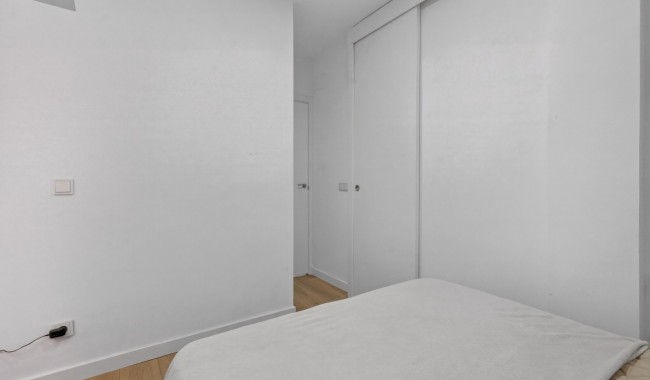 Resale - Apartment - Alicante - Center