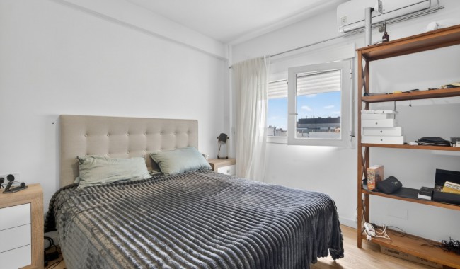 Resale - Apartment - Alicante - Center