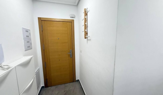 Sprzedaż - Apartament - Torrevieja - Centro