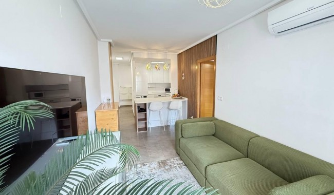 Sprzedaż - Apartament - Torrevieja - Centro