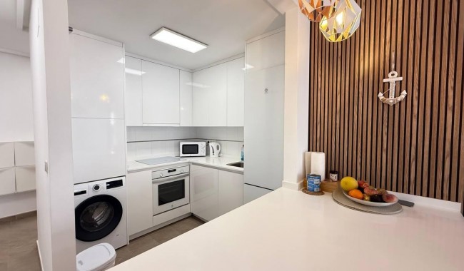 Sprzedaż - Apartament - Torrevieja - Centro