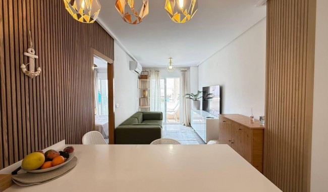 Sprzedaż - Apartament - Torrevieja - Centro