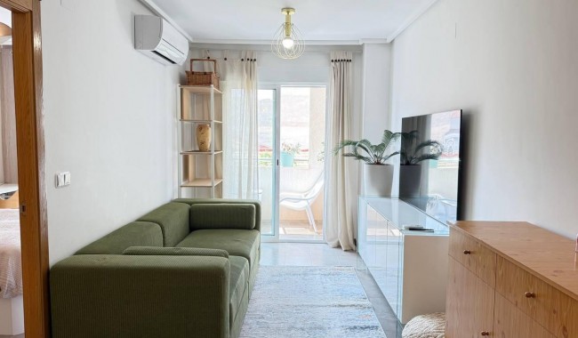 Sprzedaż - Apartament - Torrevieja - Centro