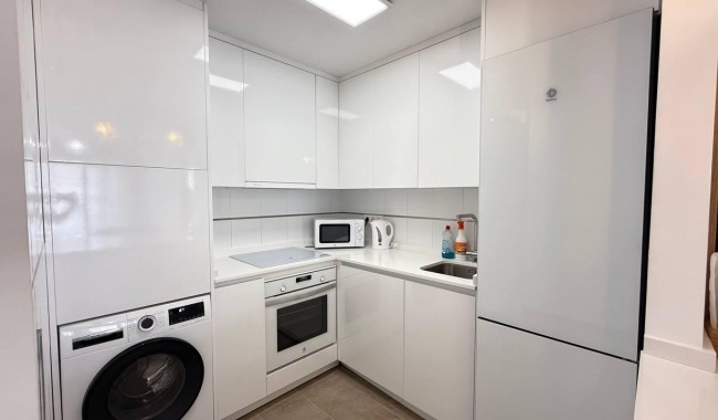 Sprzedaż - Apartament - Torrevieja - Centro