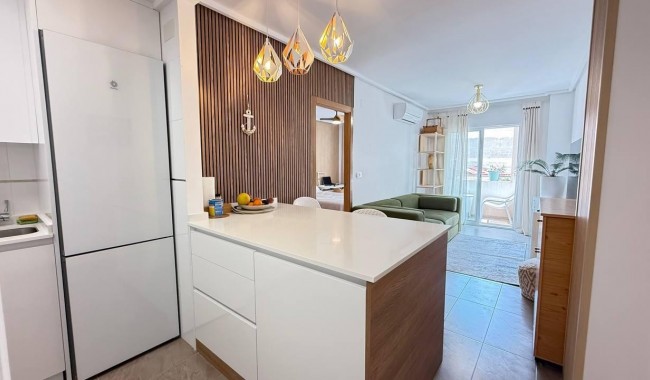 Sprzedaż - Apartament - Torrevieja - Centro