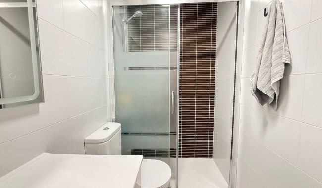Sprzedaż - Apartament - Torrevieja - Centro