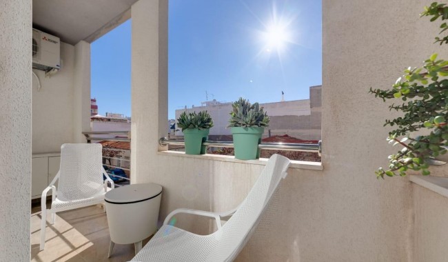 Sprzedaż - Apartament - Torrevieja - Centro