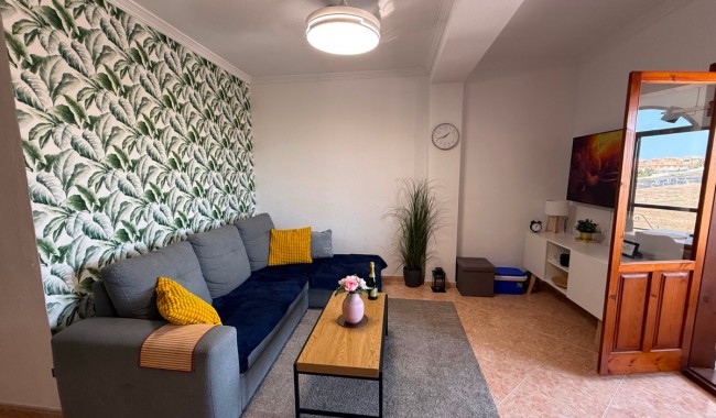 Apartamento - Segunda mano - Torrevieja - La Mata