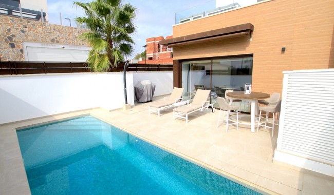 Resale - Villa - Algorfa - Algorfa Centro
