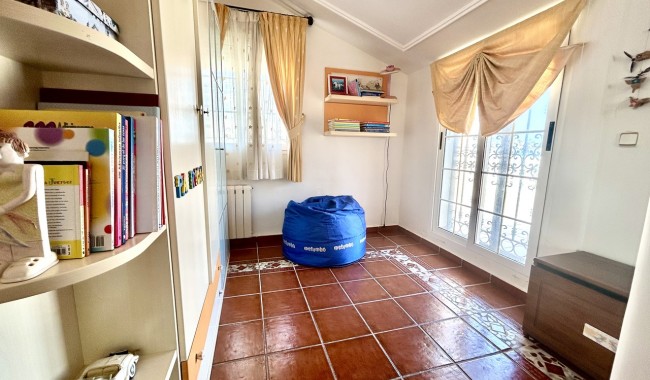 Begagnad - Villa - La Mata, Torrevieja - La Mata