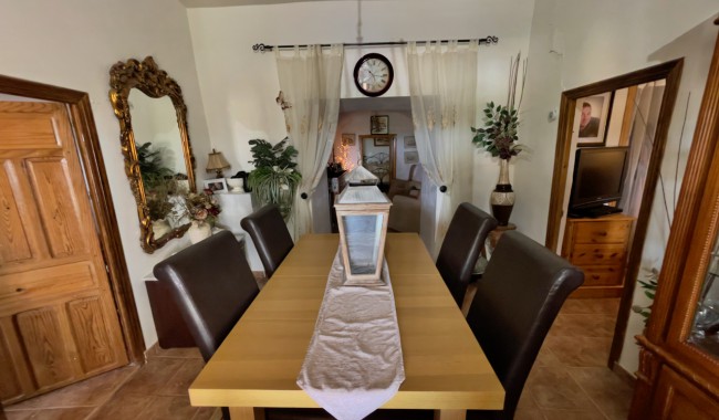Resale - Finca - Orihuela