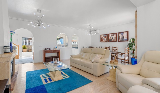 Resale - Villa - Algorfa - Algorfa Centro