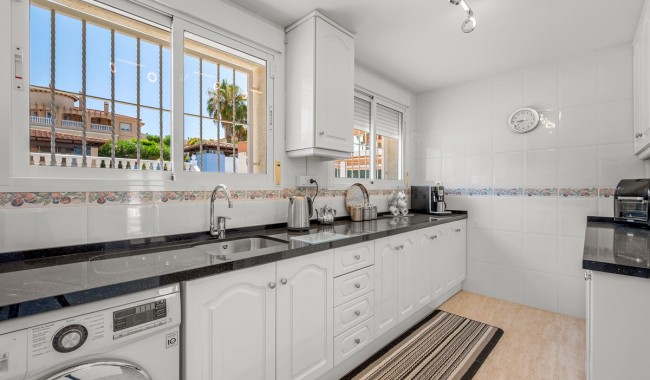 Resale - Villa - Algorfa - Algorfa Centro