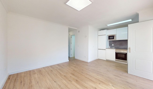 Resale - Apartment - Orihuela Costa - Villamartín