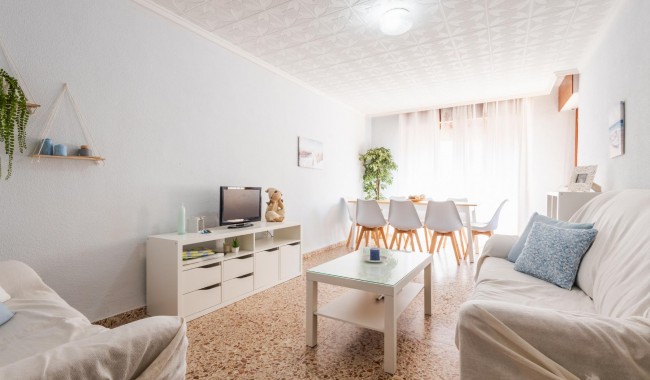 Apartment - Resale - Torrevieja - Playa de los Naufragos