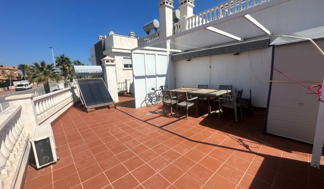 Segunda mano - Bungalow - Torrevieja - Aguas Nuevas