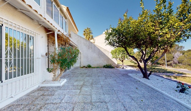 Resale - Bungalow - Orihuela Costa - Villamartín