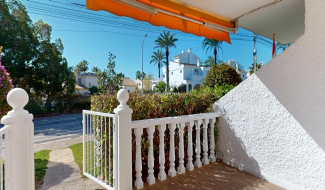 Resale - Bungalow - Orihuela Costa - Villamartín