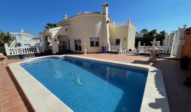 Resale - Villa - Ciudad Quesada/Rojales - La  Marquesa Golf