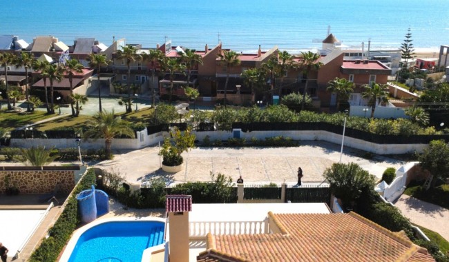 Begagnad - Villa - Torrevieja - La Mata