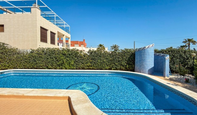 Begagnad - Villa - Torrevieja - La Mata