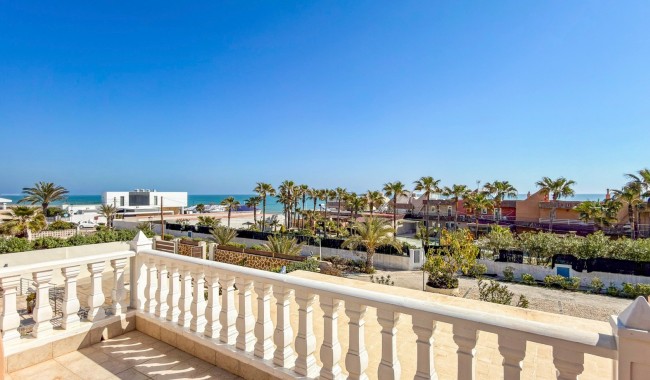 Begagnad - Villa - Torrevieja - La Mata