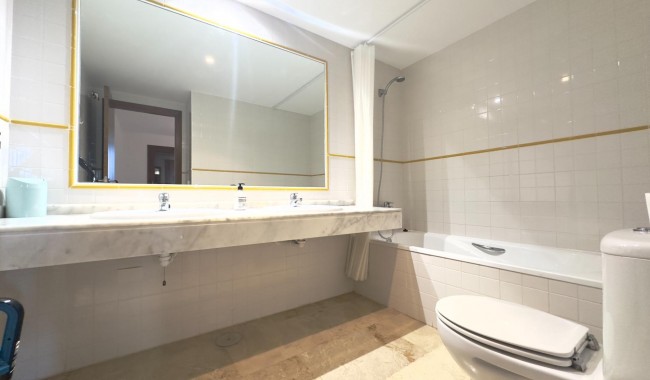 Resale - Apartment - Torrevieja - Punta prima