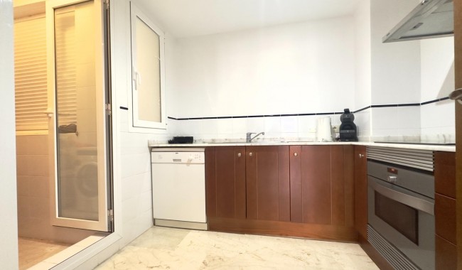 Resale - Apartment - Torrevieja - Punta prima