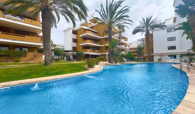 Resale - Apartment - Torrevieja - Punta prima